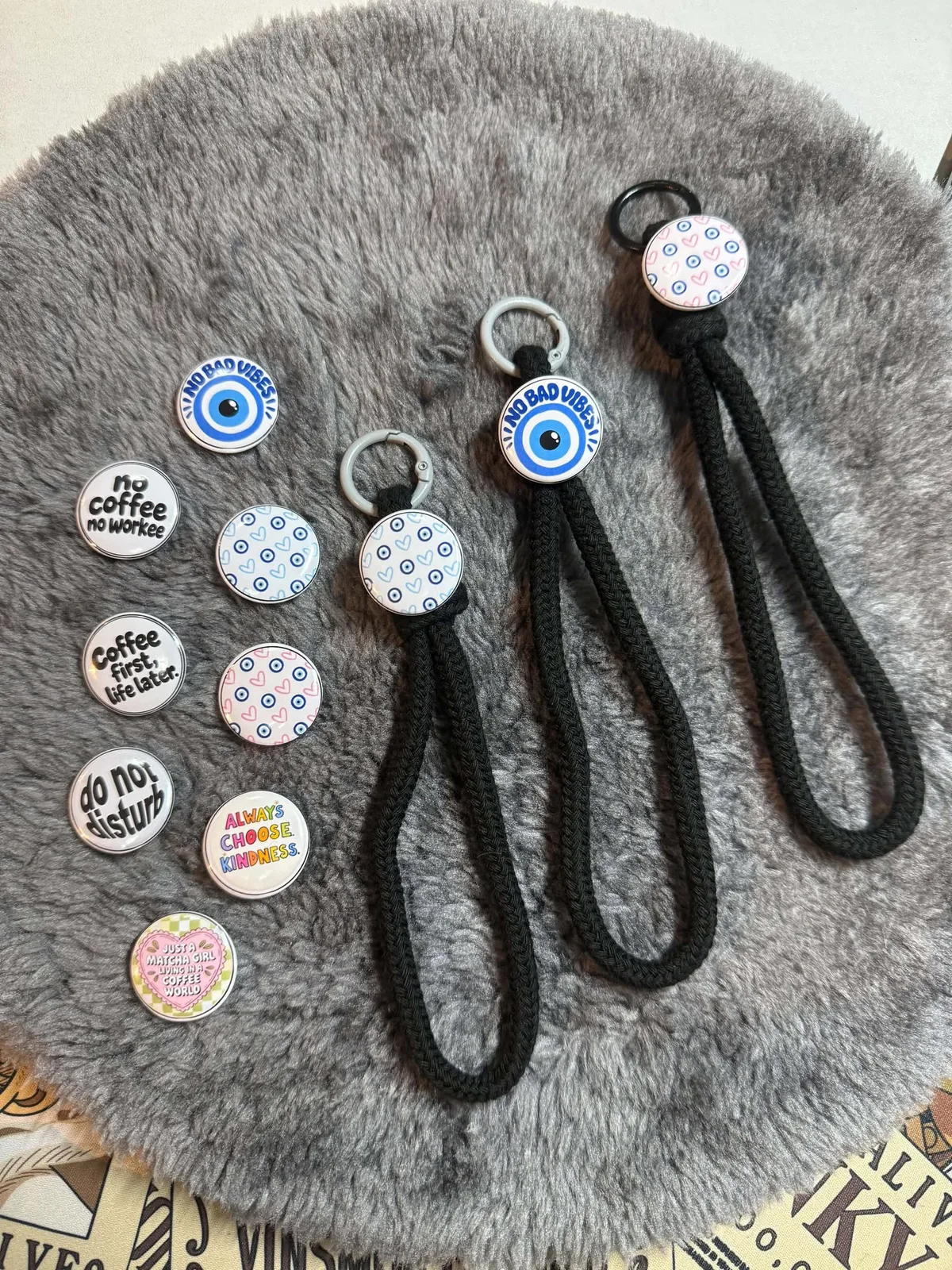 Quote pins, photo 2