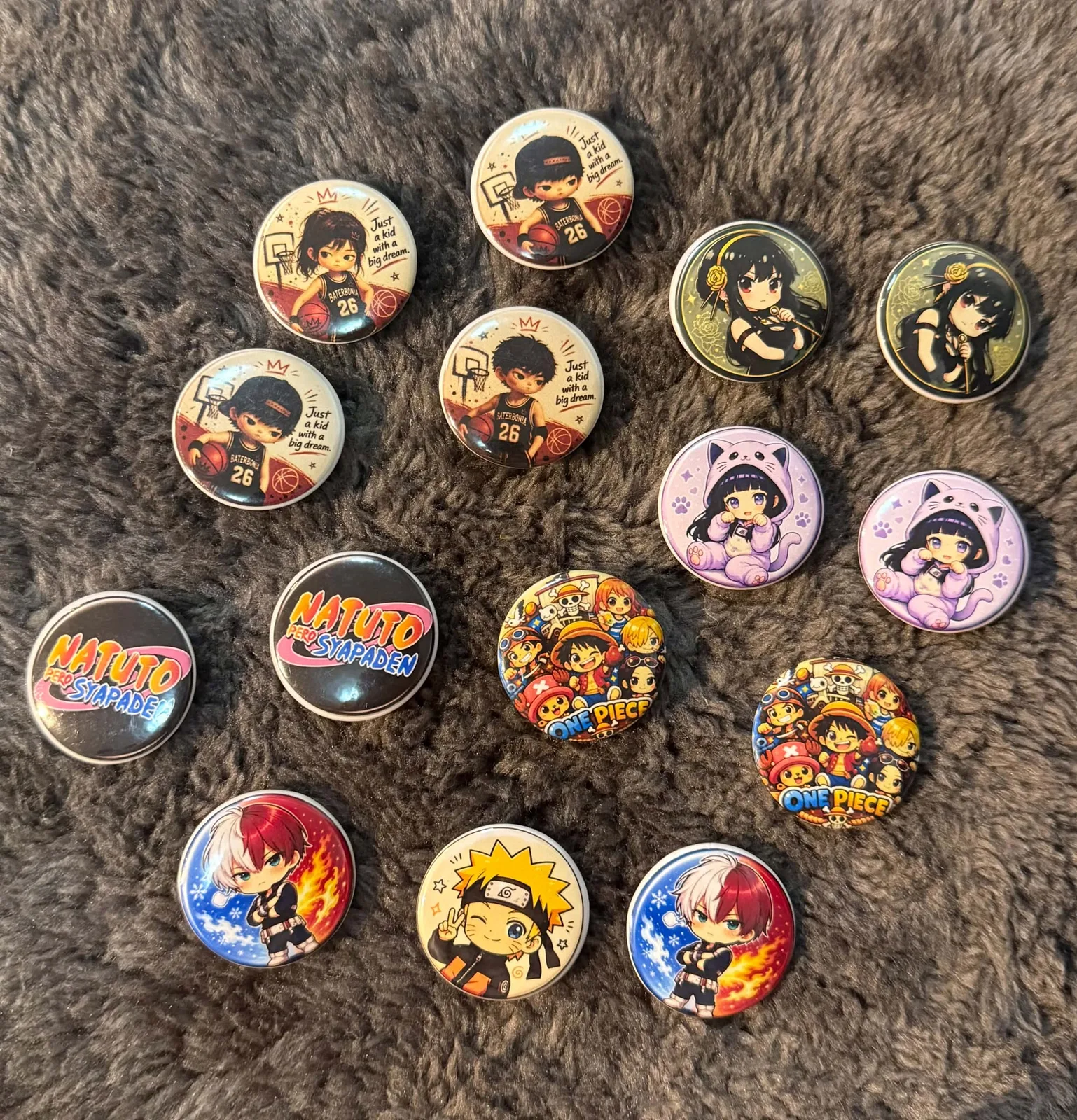 Anime pins